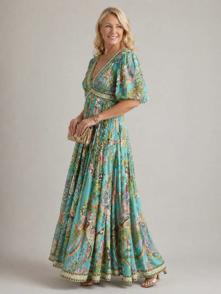 Stylized Fashion | Airy maxi dress with puff sleeves and V-neck