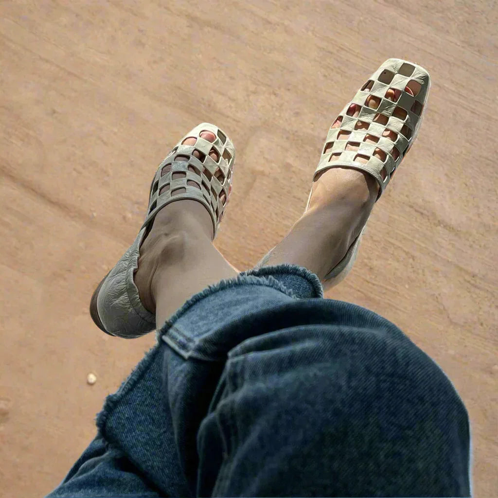 Mules, Leather