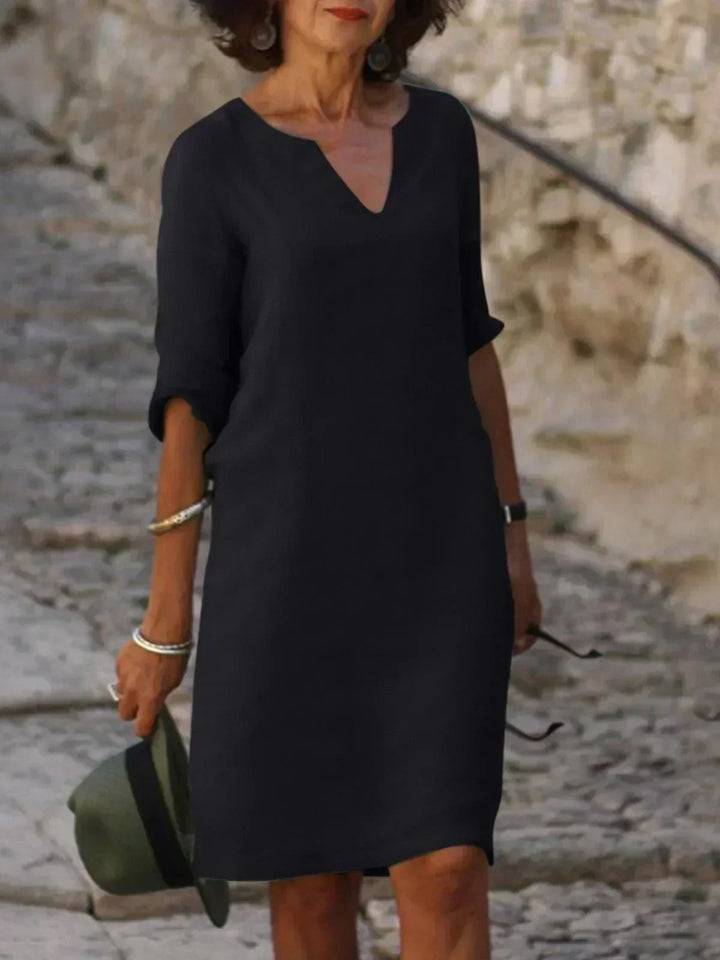 Emery – Elegant and Refined Tummy-Covering Dress